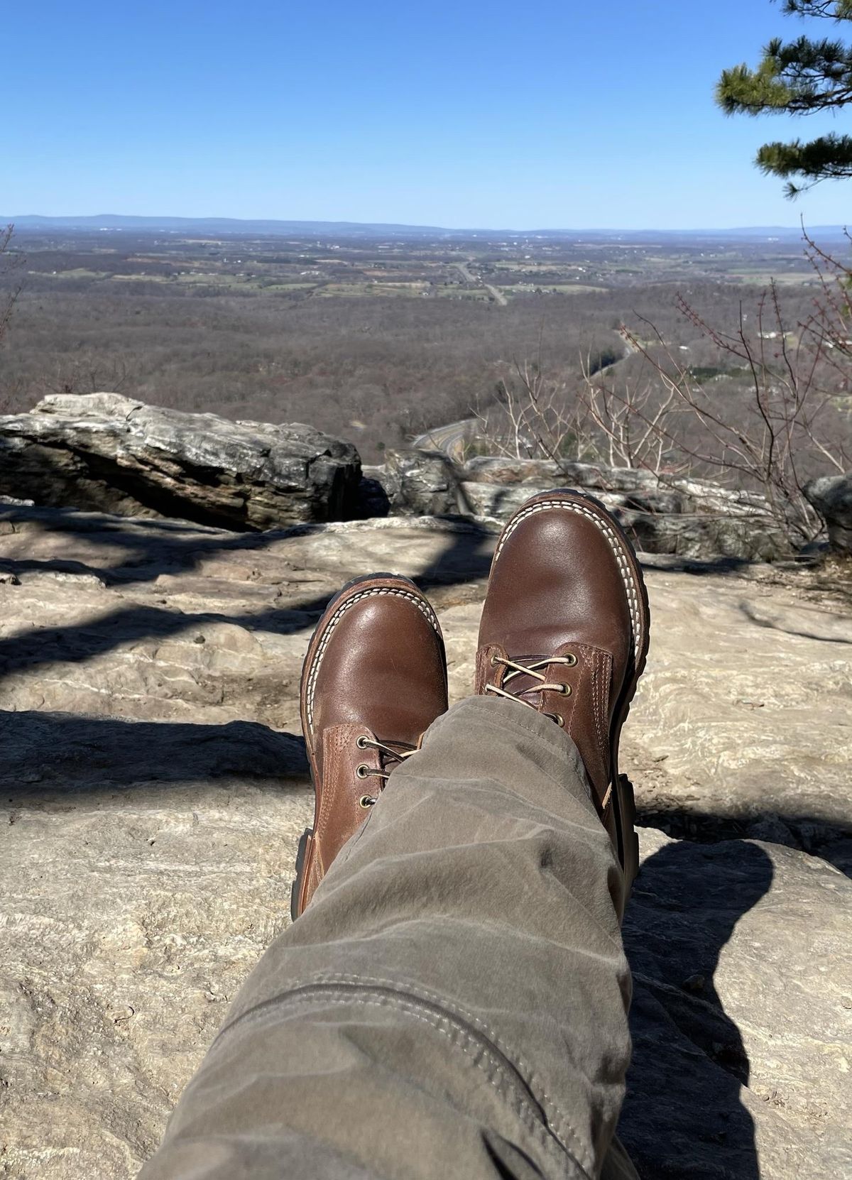 Photo by jbyer111 on March 26, 2023 of the Nicks Urban Logger in Horween Natural Waxed Flesh.