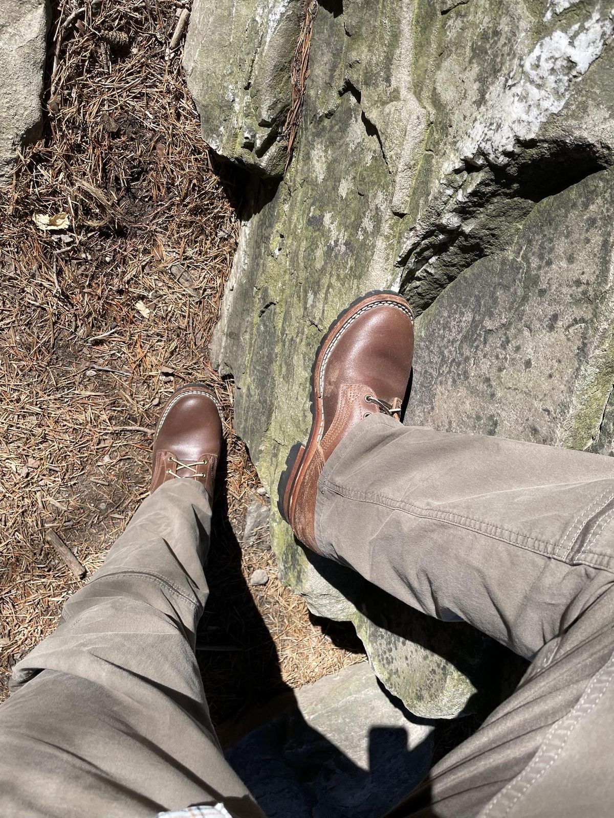 Photo by jbyer111 on March 26, 2023 of the Nicks Urban Logger in Horween Natural Waxed Flesh.