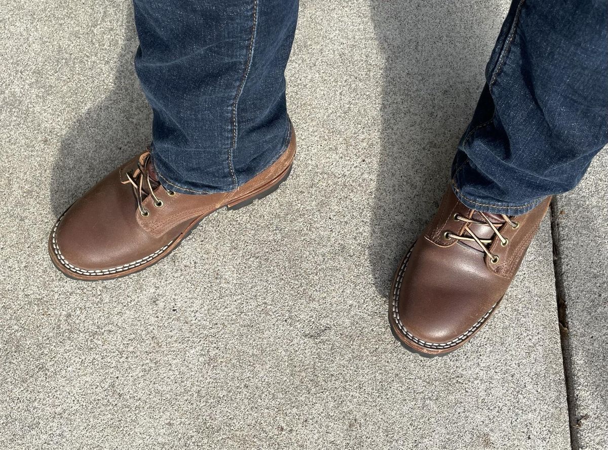 Photo by jbyer111 on January 26, 2023 of the Nicks Urban Logger in Horween Natural Waxed Flesh.