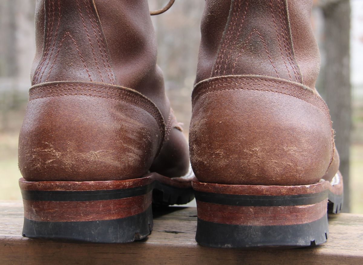 Photo by jbyer111 on January 2, 2023 of the Nicks Urban Logger in Horween Natural Waxed Flesh.