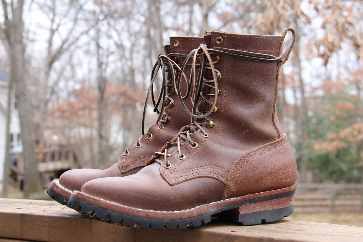 Photo by jbyer111 on January 2, 2023 of the Nicks Urban Logger in Horween Natural Waxed Flesh.