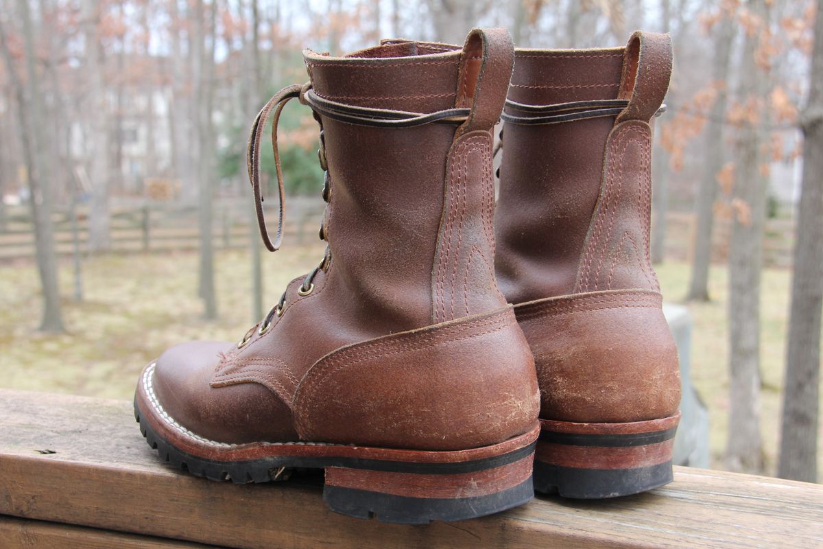 Photo by jbyer111 on January 2, 2023 of the Nicks Urban Logger in Horween Natural Waxed Flesh.