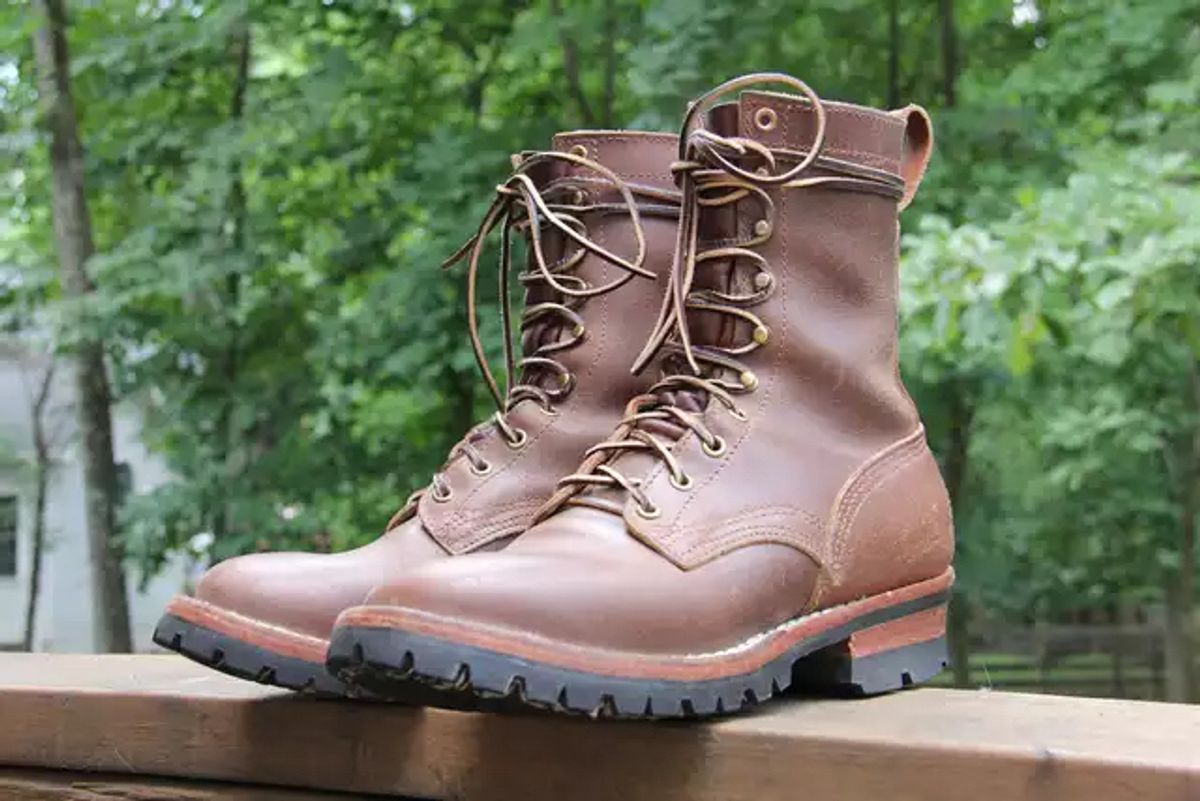 Photo by jbyer111 on June 25, 2022 of the Nicks Urban Logger in Horween Natural Waxed Flesh.