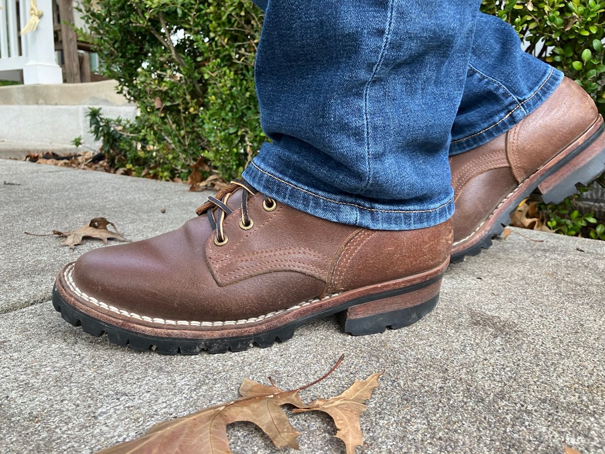 Photo by jbyer111 on October 17, 2023 of the Nicks Urban Logger in Horween Natural Waxed Flesh.
