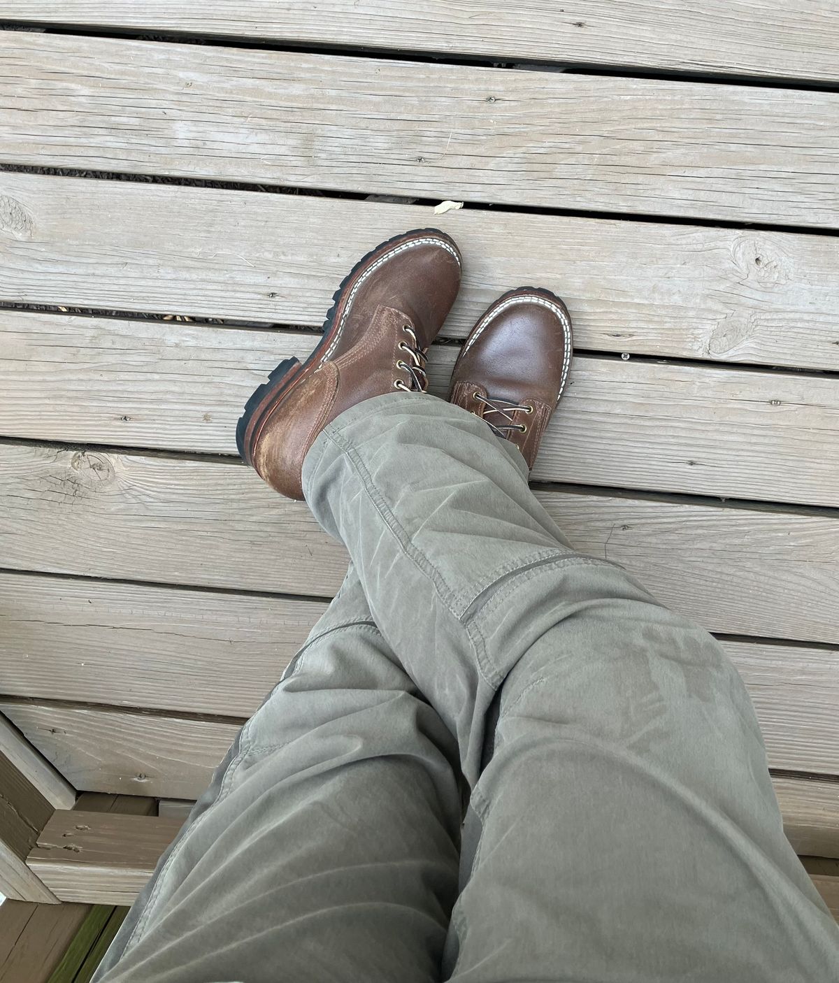 Photo by jbyer111 on July 9, 2024 of the Nicks Urban Logger in Horween Natural Waxed Flesh.