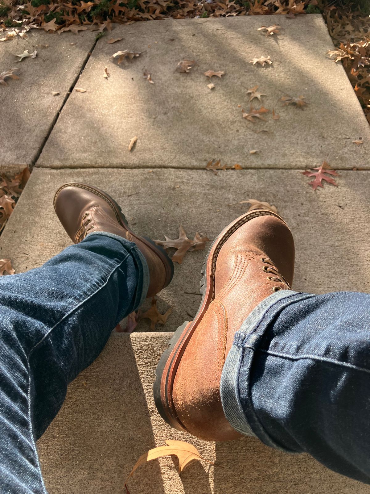 Photo by jbyer111 on October 25, 2024 of the Nicks Urban Logger in Horween Natural Waxed Flesh.