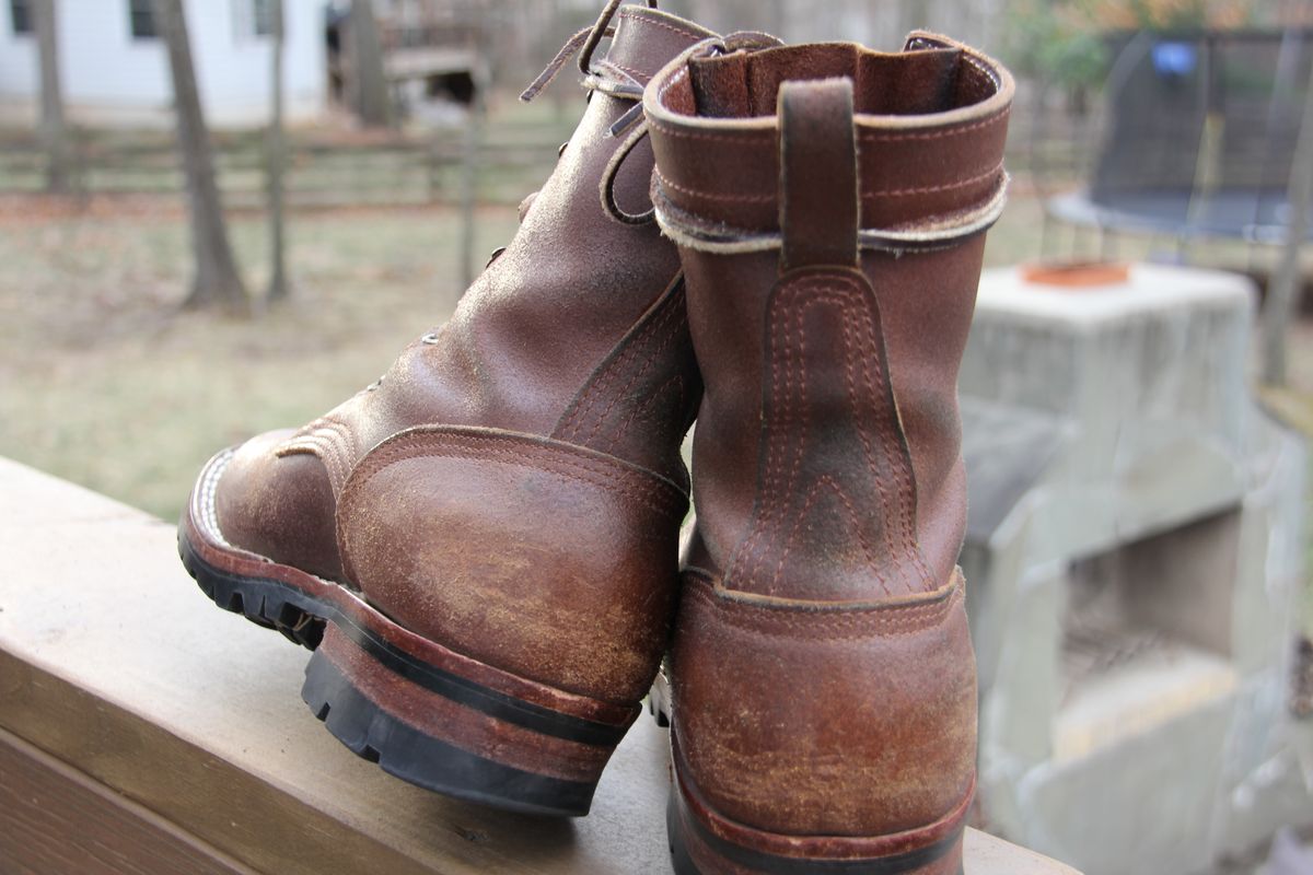 Photo by jbyer111 on March 17, 2025 of the Nicks Urban Logger in Horween Natural Waxed Flesh.