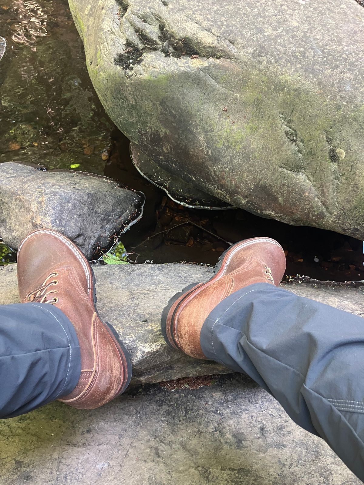 Photo by jbyer111 on June 21, 2025 of the Nicks Urban Logger in Horween Natural Waxed Flesh.