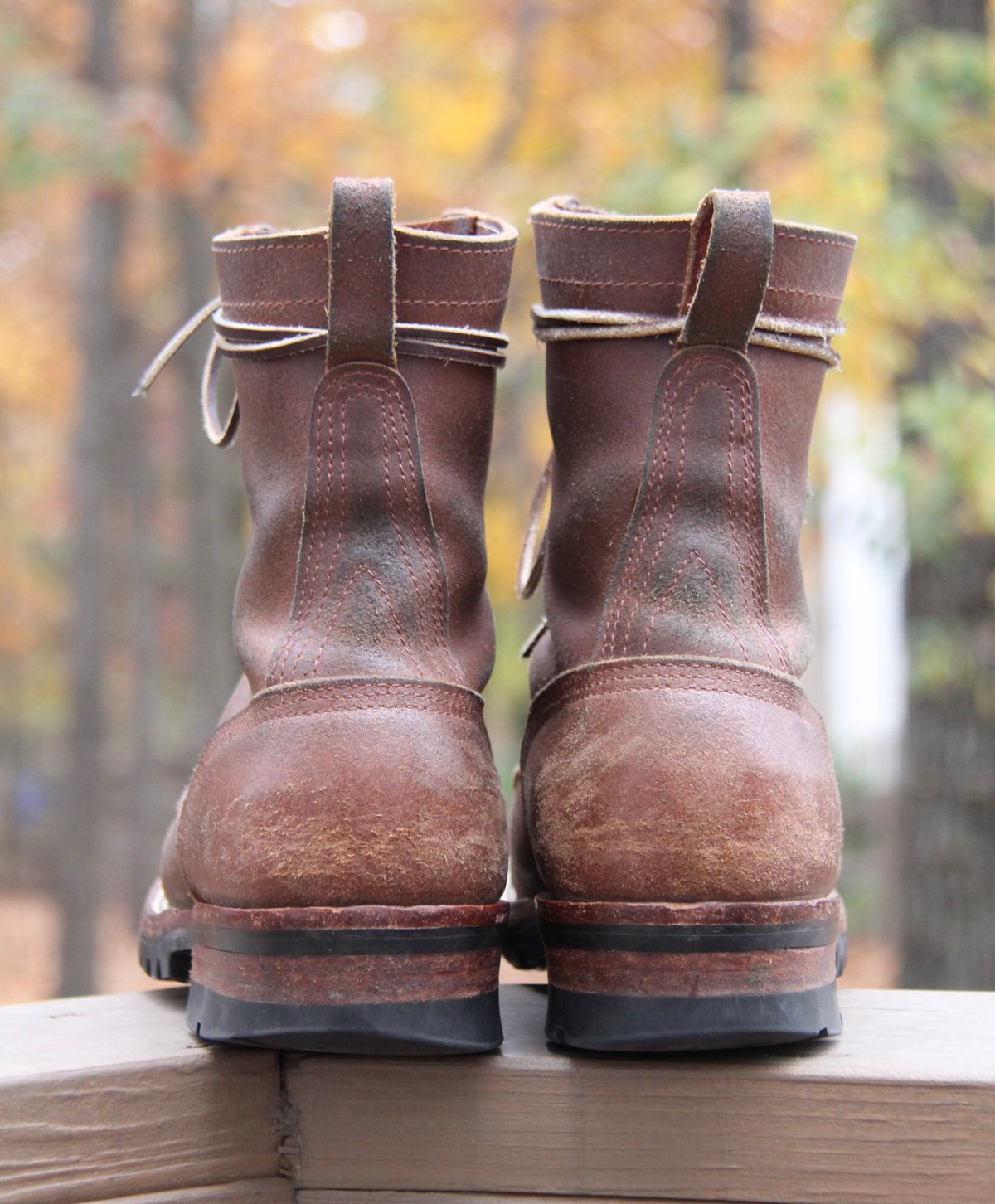 Photo by jbyer111 on November 3, 2025 of the Nicks Urban Logger in Horween Natural Waxed Flesh.