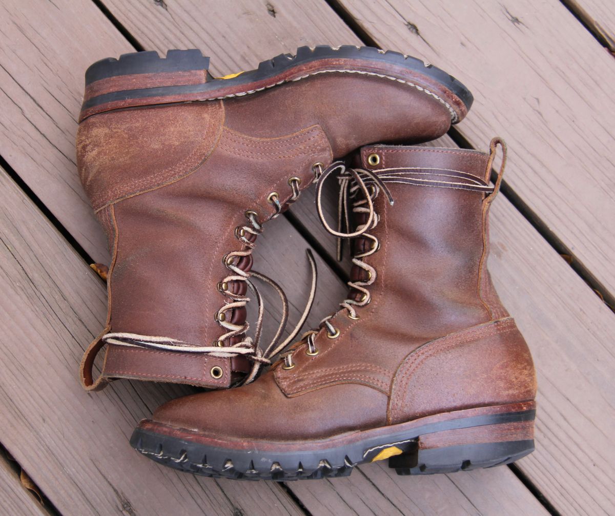 Photo by jbyer111 on November 3, 2025 of the Nicks Urban Logger in Horween Natural Waxed Flesh.