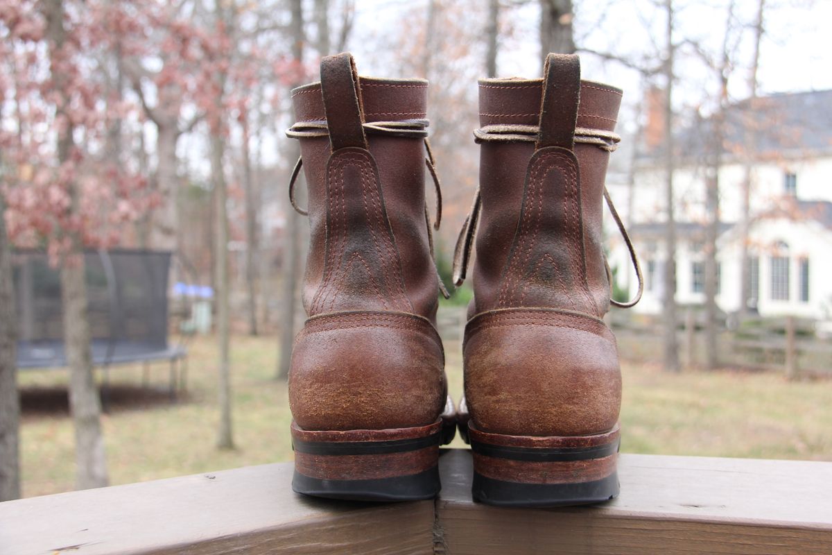 Photo by jbyer111 on November 30, 2025 of the Nicks Urban Logger in Horween Natural Waxed Flesh.
