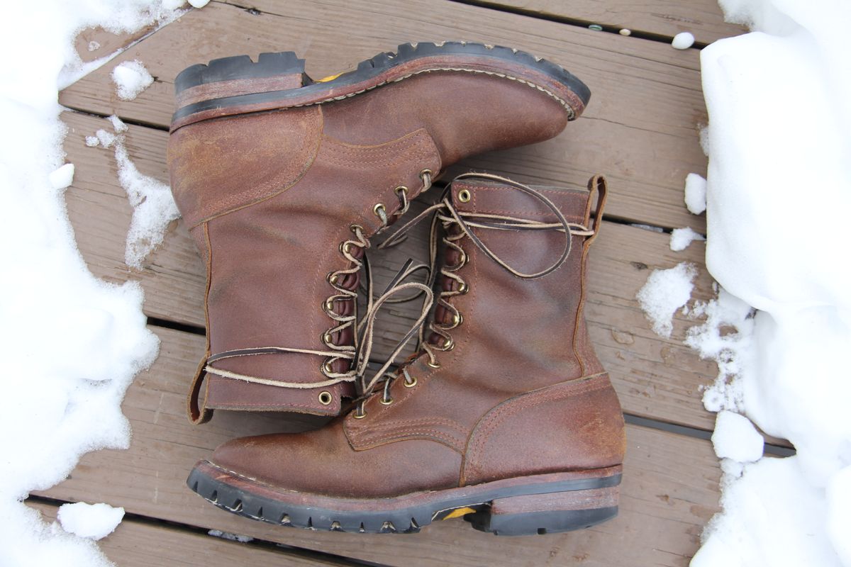 Photo by jbyer111 on February 6, 2026 of the Nicks Urban Logger in Horween Natural Waxed Flesh.