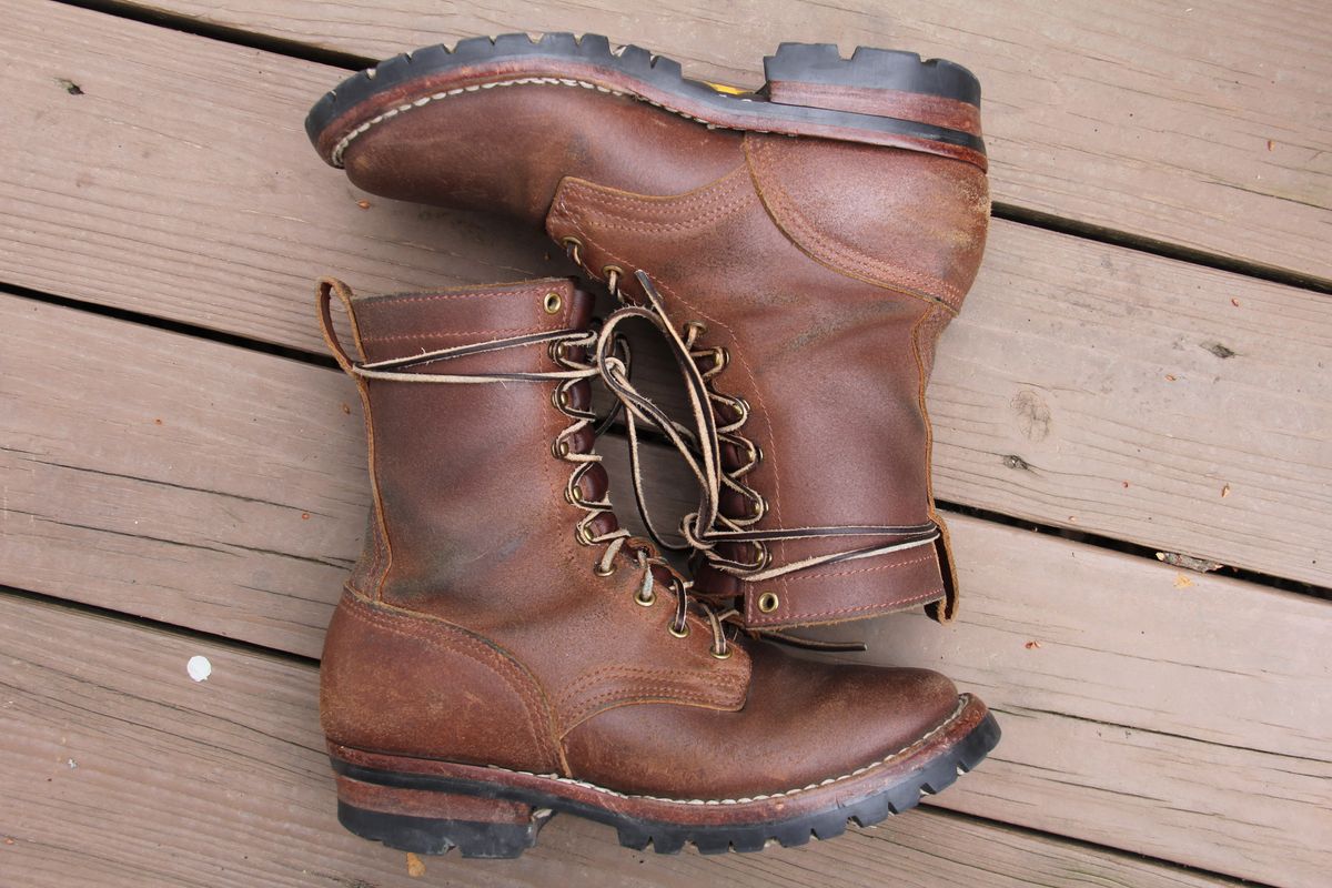 Photo by jbyer111 on April 2, 2026 of the Nicks Urban Logger in Horween Natural Waxed Flesh.