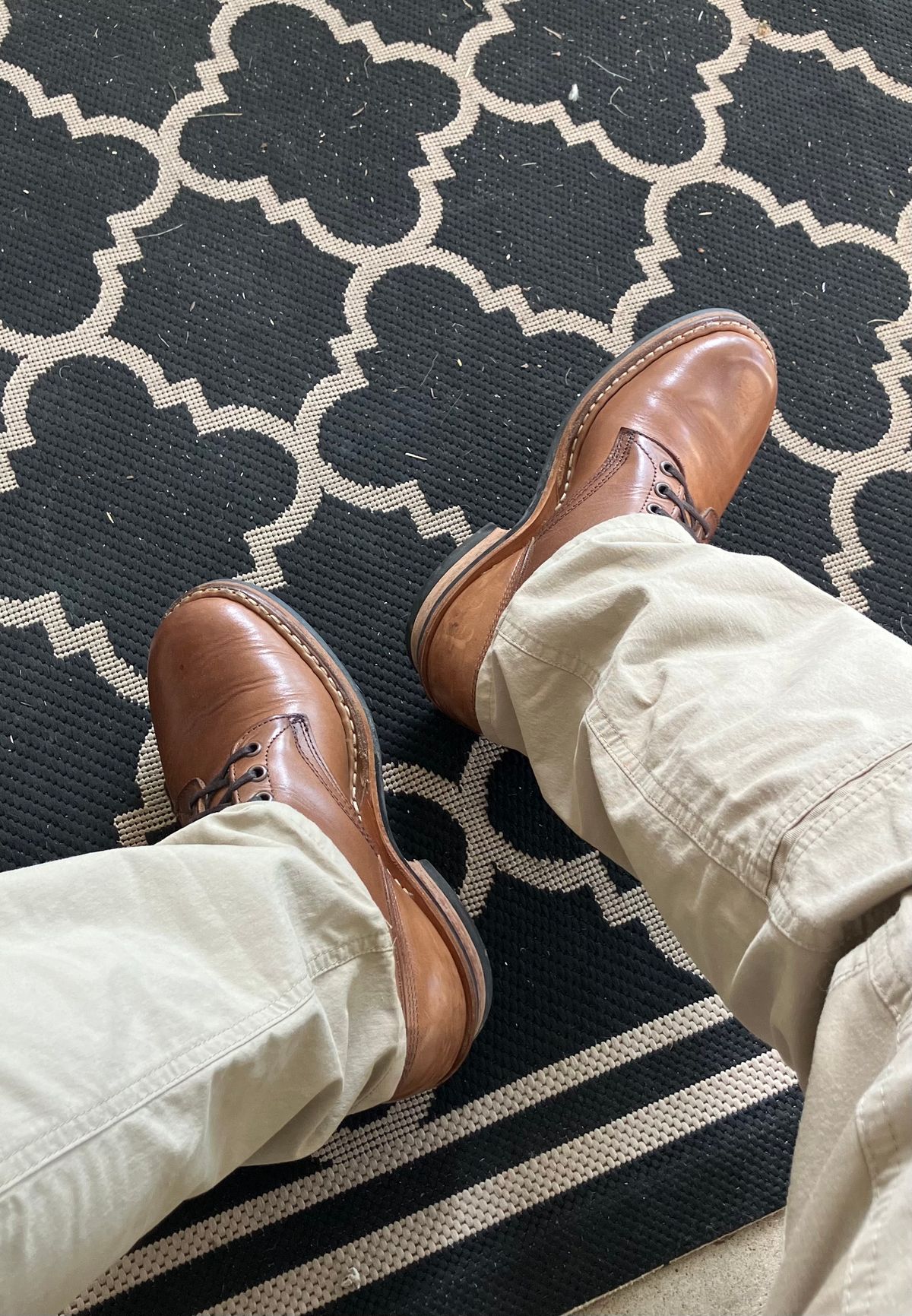 Photo by jbyer111 on July 8, 2024 of the White's Bounty Hunter in Horween Natural Chromexcel.