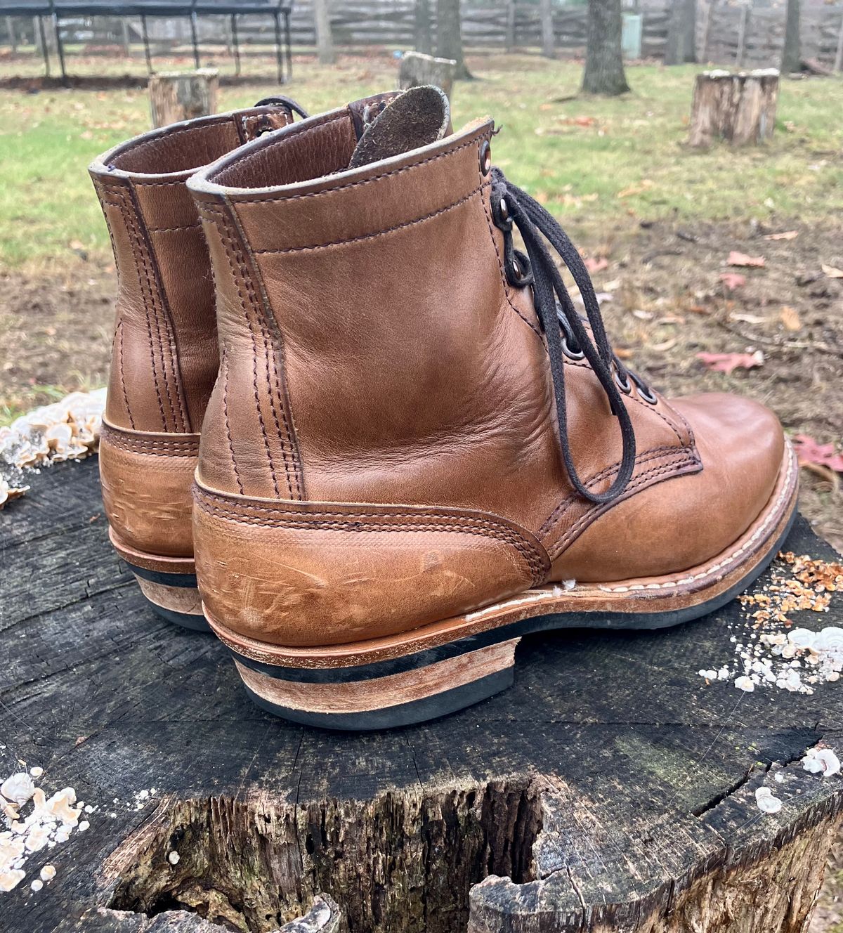 Photo by jbyer111 on December 10, 2024 of the White's Bounty Hunter in Horween Natural Chromexcel.
