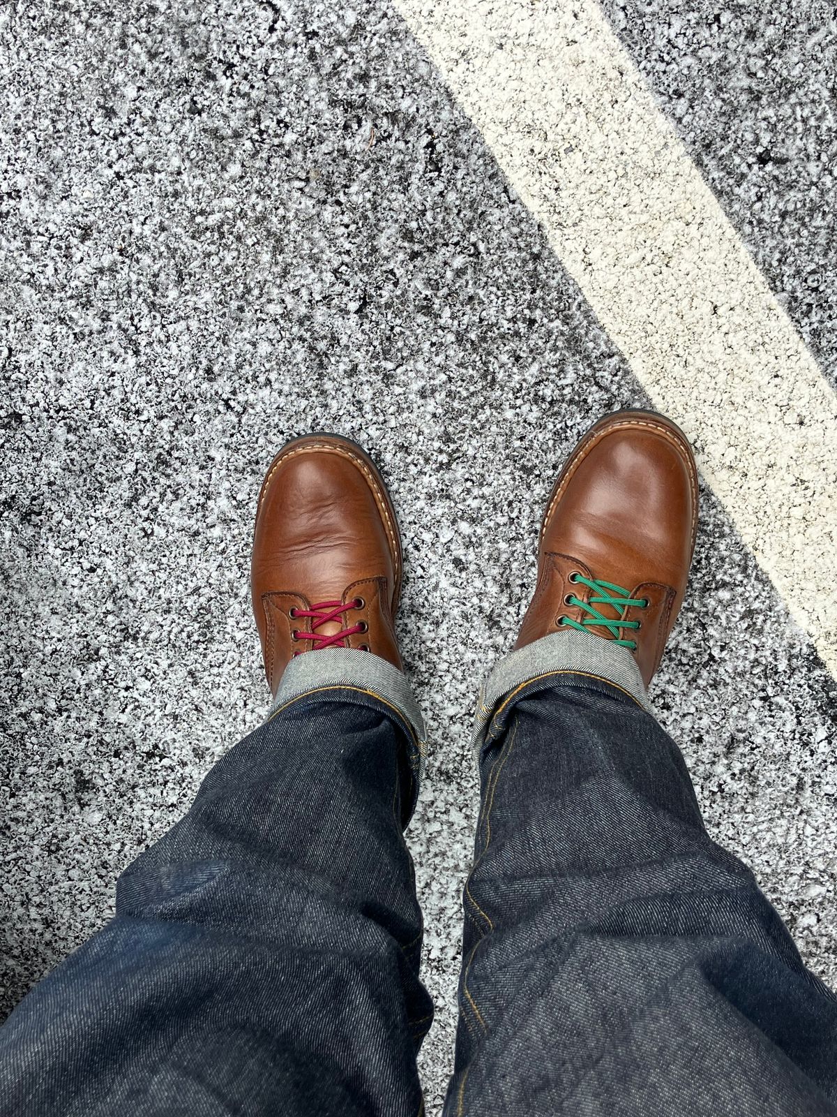 Photo by jbyer111 on December 15, 2025 of the White's Bounty Hunter in Horween Natural Chromexcel.