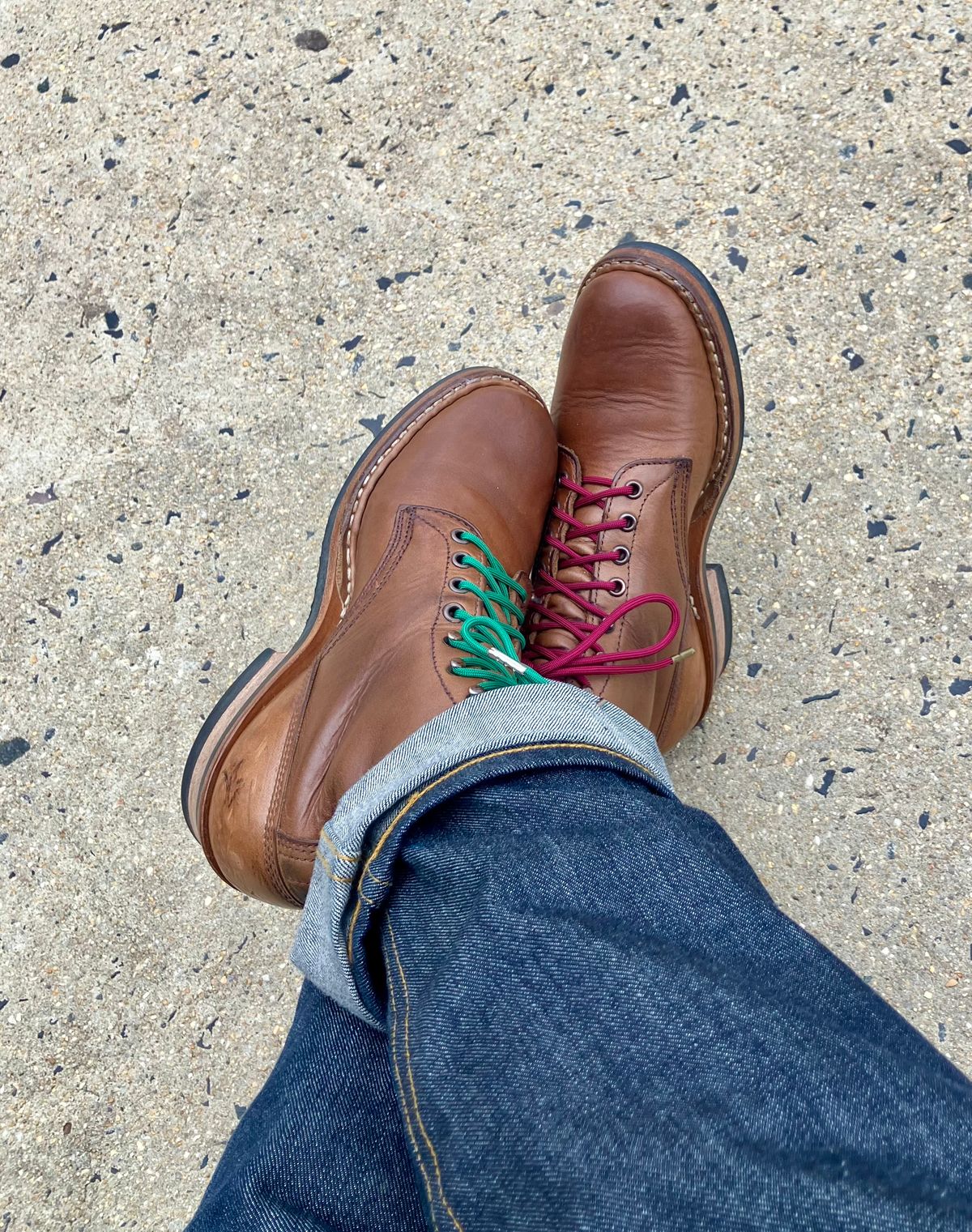 Photo by jbyer111 on December 21, 2025 of the White's Bounty Hunter in Horween Natural Chromexcel.