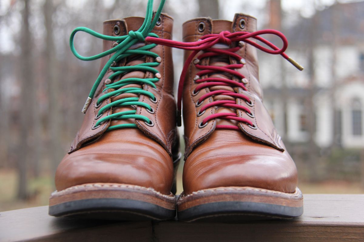 Photo by jbyer111 on December 26, 2025 of the White's Bounty Hunter in Horween Natural Chromexcel.