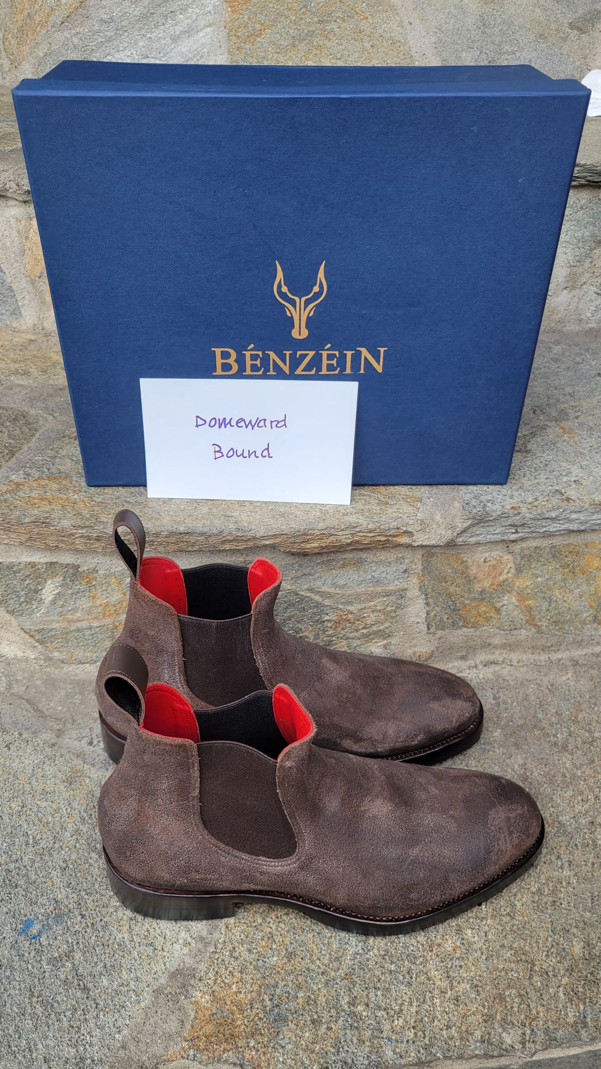 Photo by Dodgers78 on October 1, 2023 of the Benzein The Seventh Chelsea Boot in Indonesian Dark Brown Waxed Flesh.