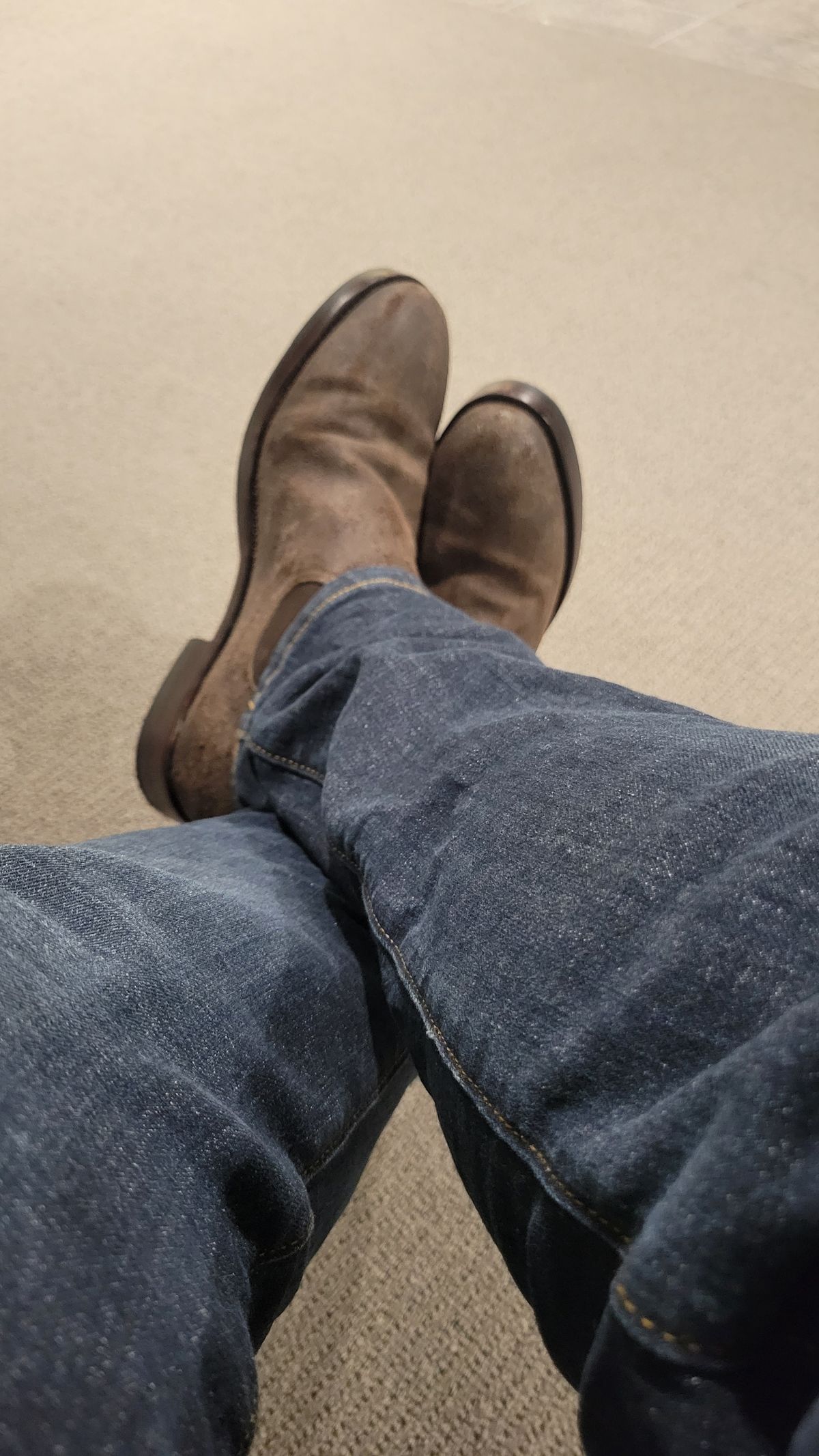 Photo by Dodgers78 on November 8, 2023 of the Benzein The Seventh Chelsea Boot in Indonesian Dark Brown Waxed Flesh.