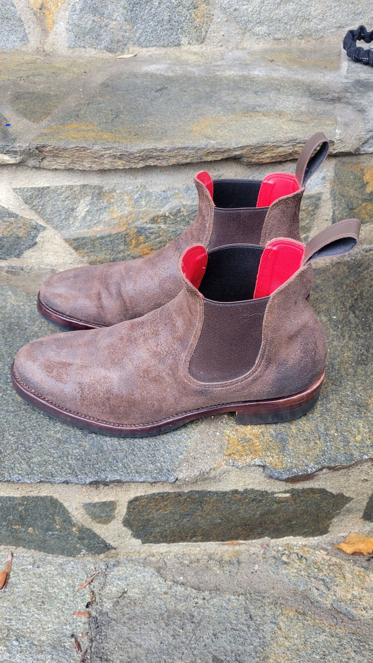 Photo by Dodgers78 on February 5, 2024 of the Benzein The Seventh Chelsea Boot in Indonesian Dark Brown Waxed Flesh.
