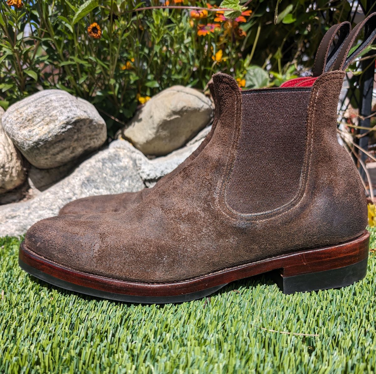 Photo by Dodgers78 on March 4, 2024 of the Benzein The Seventh Chelsea Boot in Indonesian Dark Brown Waxed Flesh.
