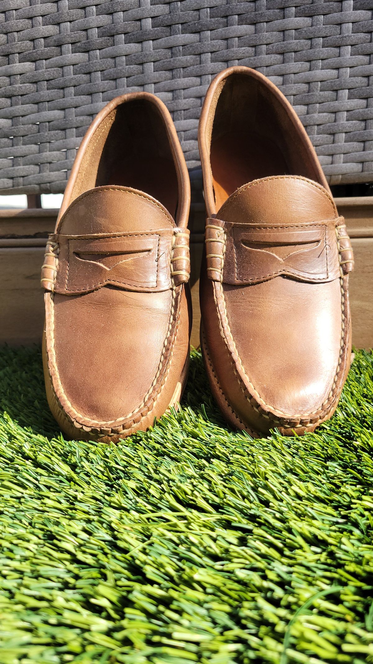 Photo by Dodgers78 on December 4, 2023 of the Rancourt & Co. Beefroll Penny Loafers in Horween Natural Chromexcel.