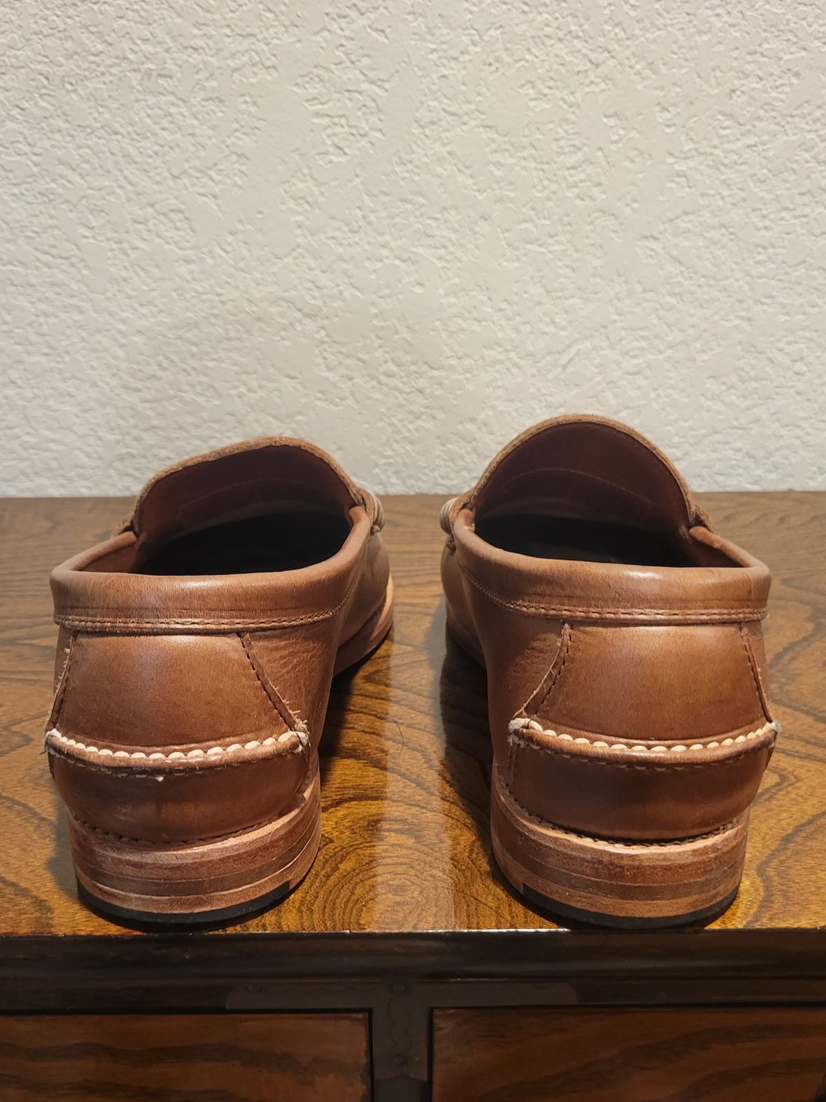 Photo by Dodgers78 on January 4, 2024 of the Rancourt & Co. Beefroll Penny Loafers in Horween Natural Chromexcel.