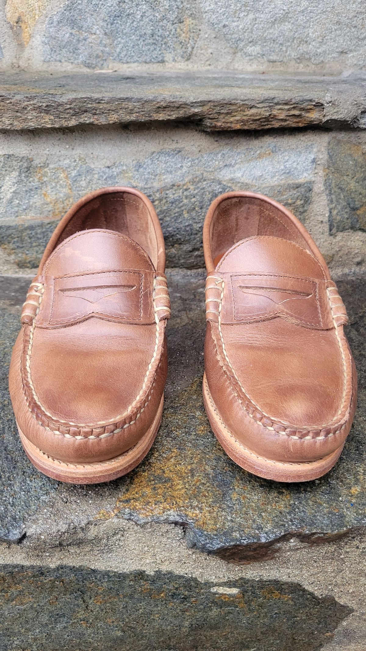 Photo by Dodgers78 on February 6, 2024 of the Rancourt & Co. Beefroll Penny Loafers in Horween Natural Chromexcel.