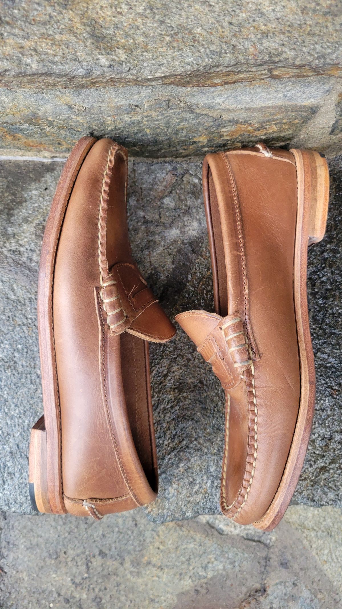 Photo by Dodgers78 on February 6, 2024 of the Rancourt & Co. Beefroll Penny Loafers in Horween Natural Chromexcel.
