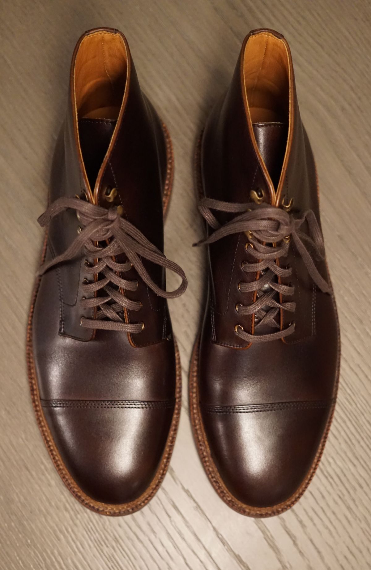 Photo by Dodgers78 on October 1, 2022 of the Grant Stone Cap Toe Boot in Unlisted Leather.