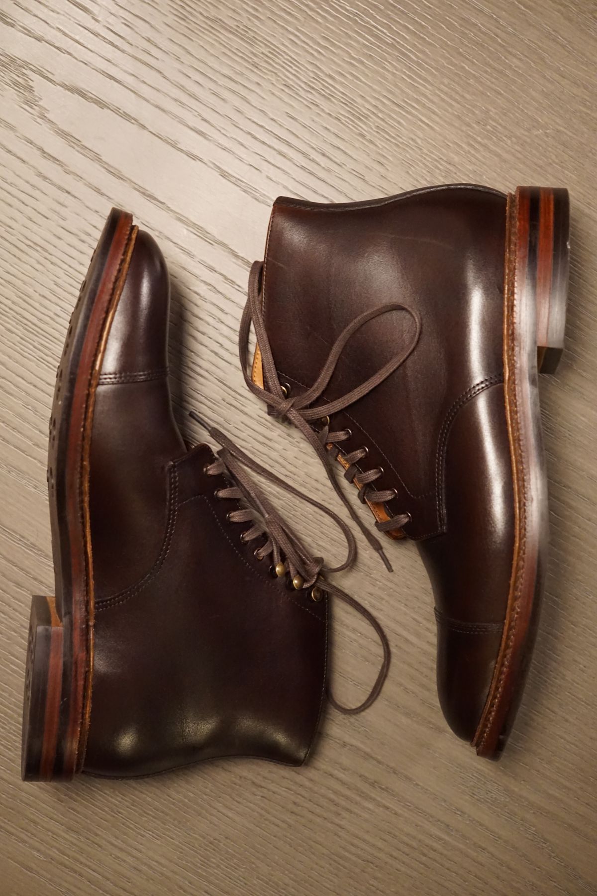 Photo by Dodgers78 on October 1, 2022 of the Grant Stone Cap Toe Boot in Unlisted Leather.