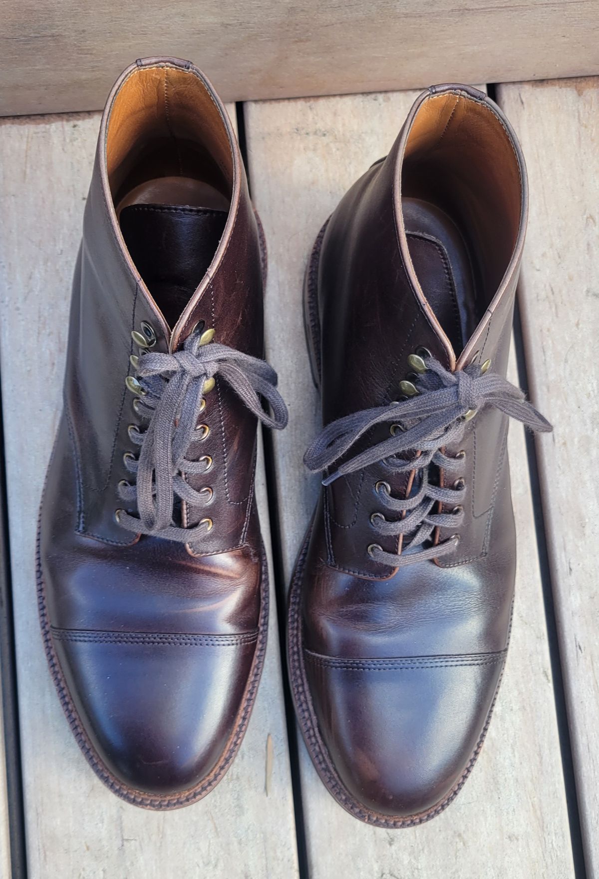 Photo by Dodgers78 on December 5, 2022 of the Grant Stone Cap Toe Boot in Unlisted Leather.