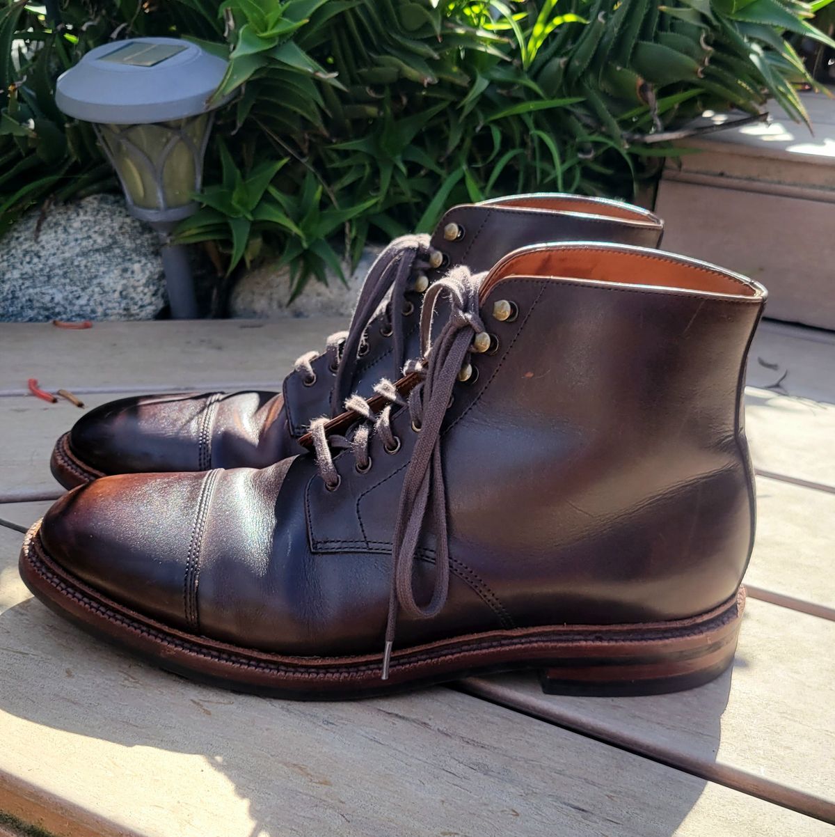 Photo by Dodgers78 on February 3, 2023 of the Grant Stone Cap Toe Boot in Unlisted Leather.