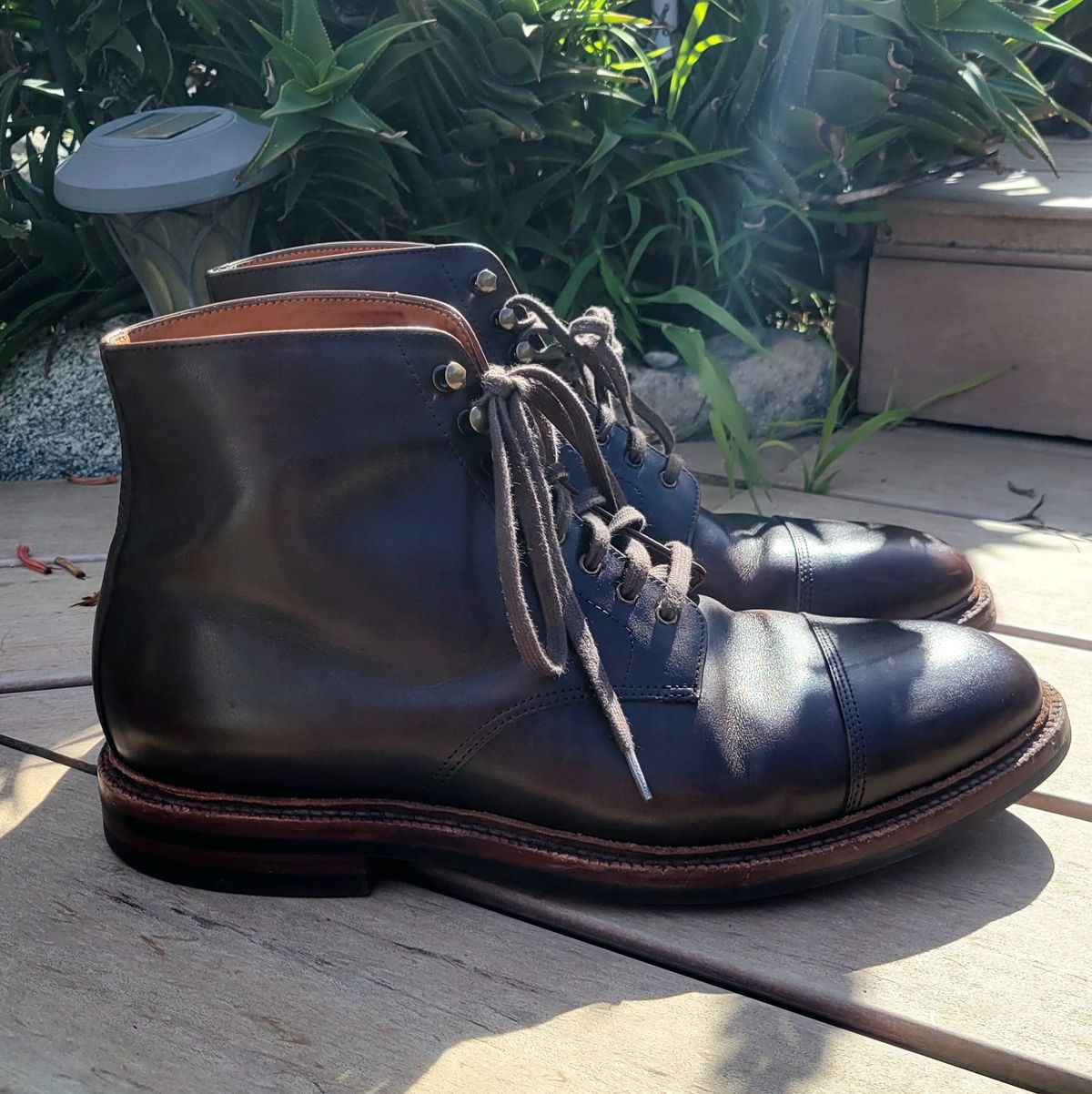 Photo by Dodgers78 on February 3, 2023 of the Grant Stone Cap Toe Boot in Unlisted Leather.