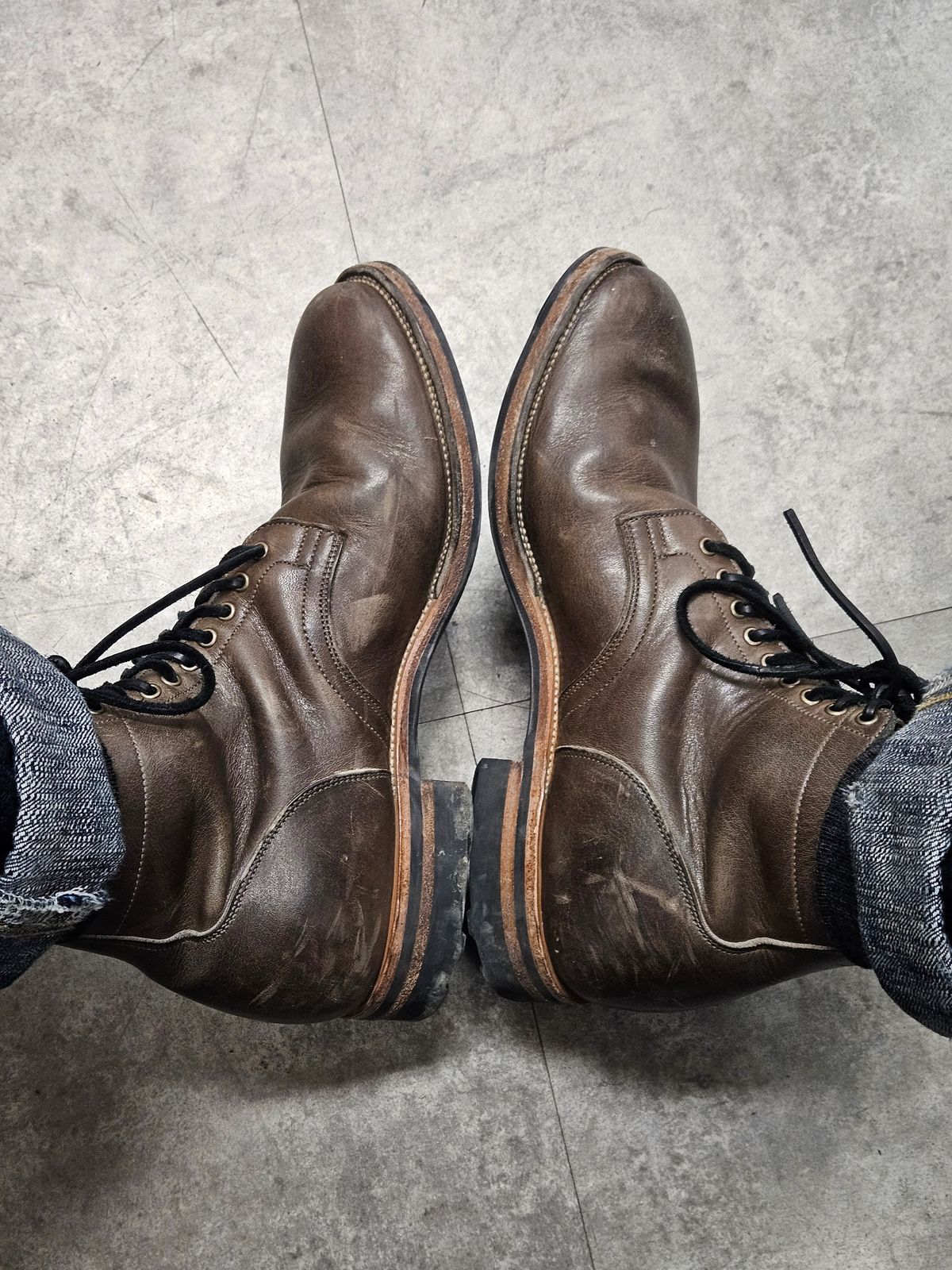 Photo by aDogNamedMerle on January 25, 2024 of the Viberg Service Boot in C.F. Stead Classic Grey Oiled Culatta.