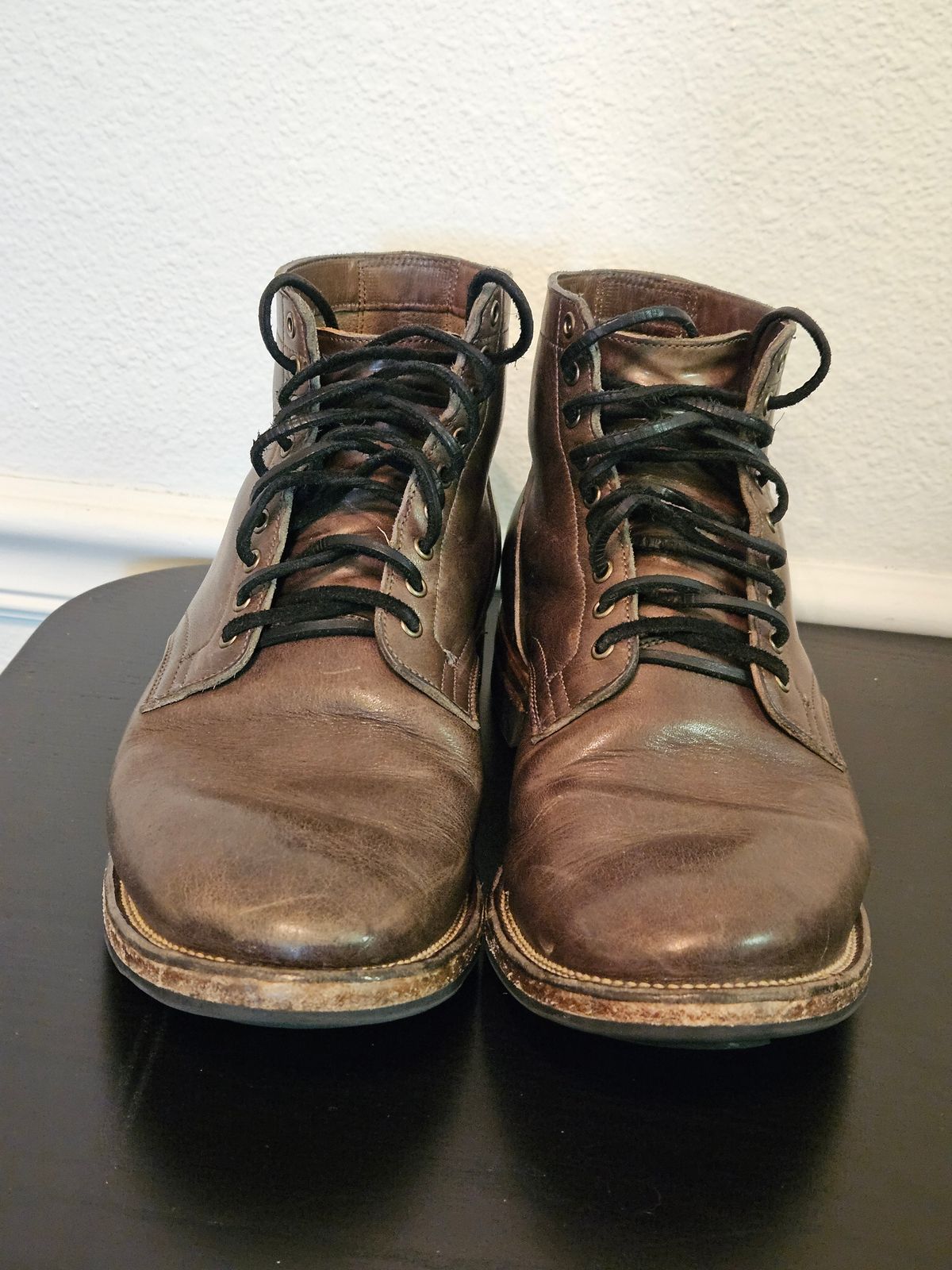 Photo by aDogNamedMerle on February 6, 2024 of the Viberg Service Boot in C.F. Stead Classic Grey Oiled Culatta.