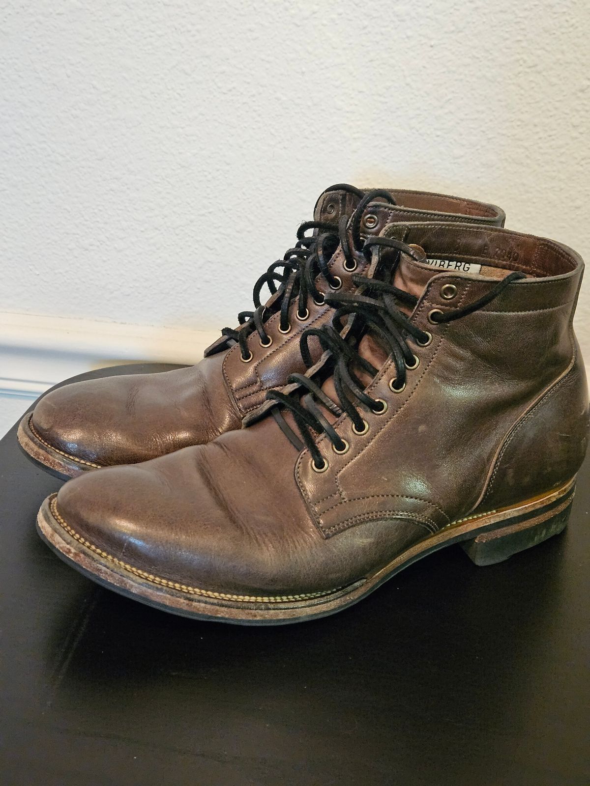 Photo by aDogNamedMerle on February 6, 2024 of the Viberg Service Boot in C.F. Stead Classic Grey Oiled Culatta.