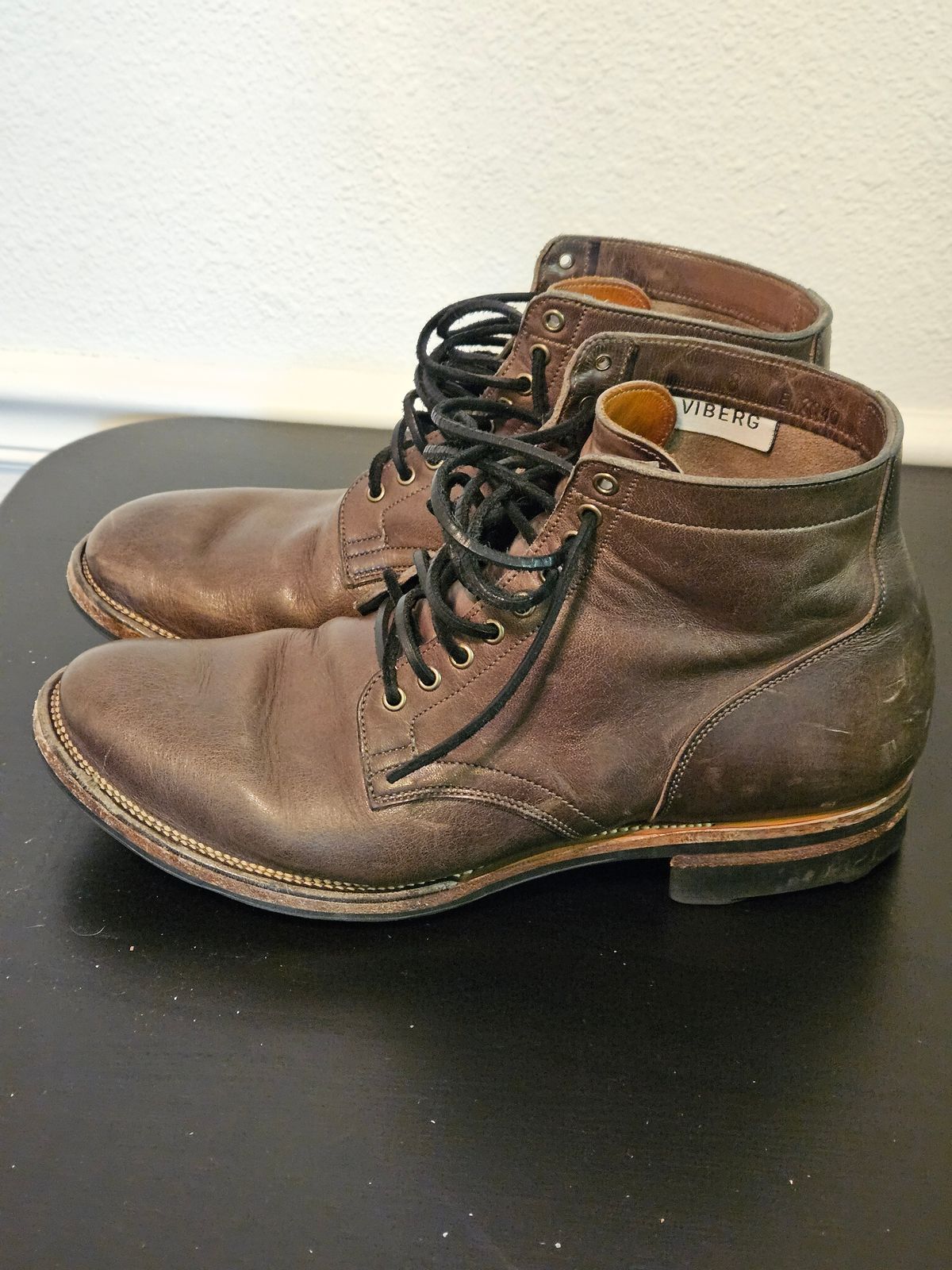 Photo by aDogNamedMerle on March 6, 2024 of the Viberg Service Boot in C.F. Stead Classic Grey Oiled Culatta.