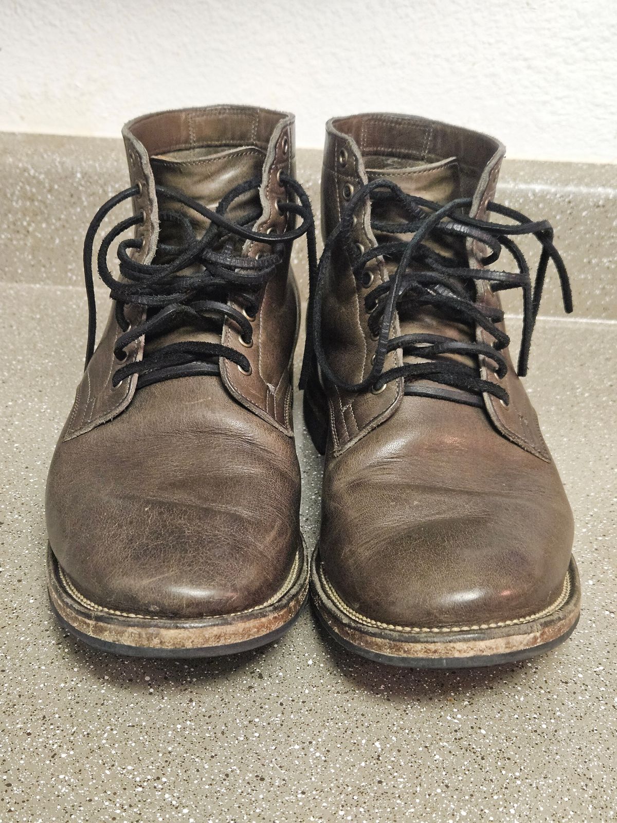 Photo by aDogNamedMerle on April 6, 2024 of the Viberg Service Boot in C.F. Stead Classic Grey Oiled Culatta.