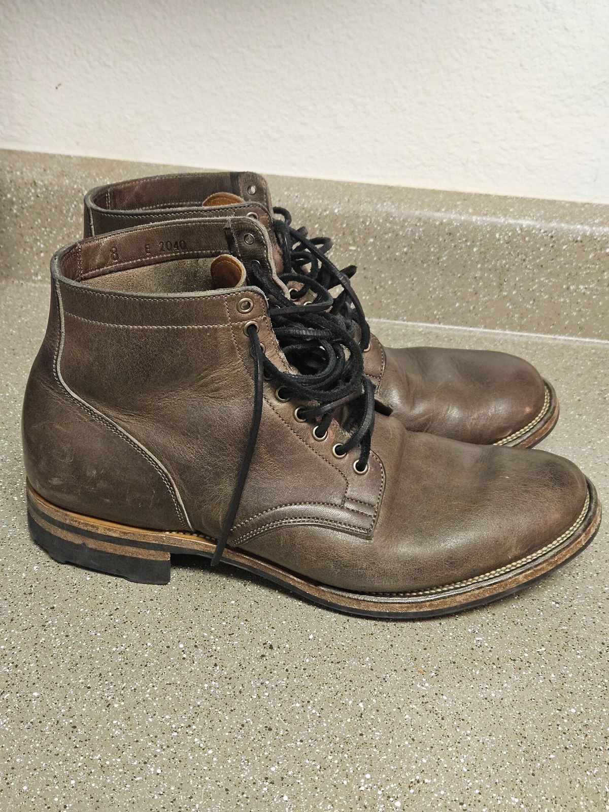 Photo by aDogNamedMerle on April 6, 2024 of the Viberg Service Boot in C.F. Stead Classic Grey Oiled Culatta.