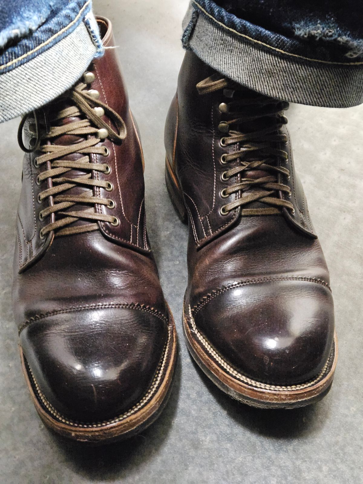 Photo by aDogNamedMerle on February 28, 2025 of the Viberg Service Boot PCT in Gallun Cigar Viking Calf.