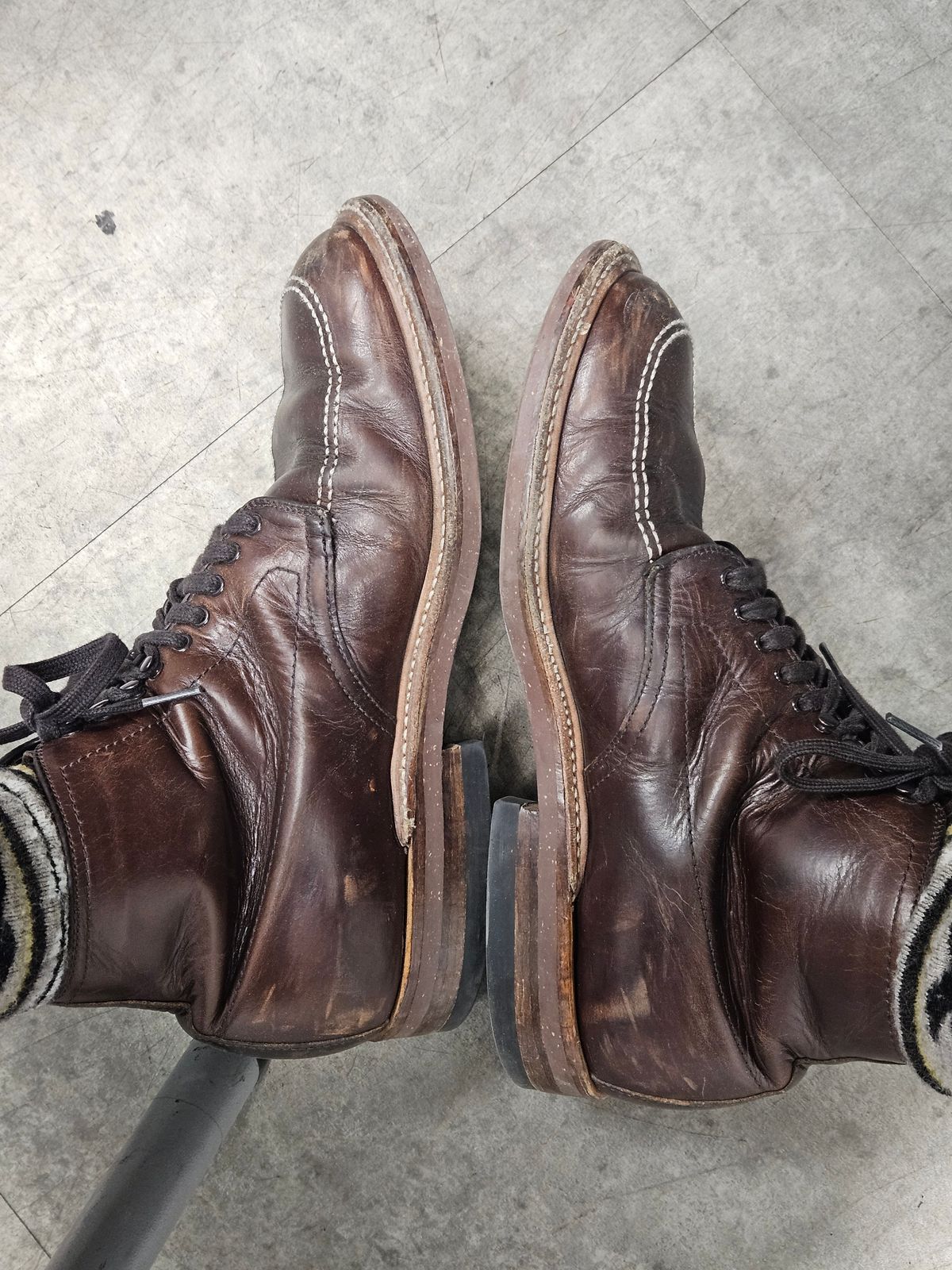 Photo by aDogNamedMerle on April 18, 2024 of the Alden Indy Boot in Horween Brown Chromexcel.