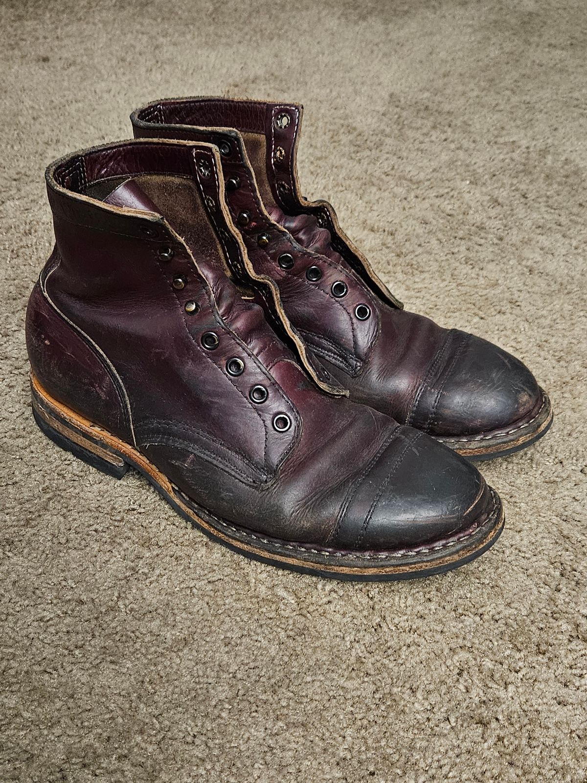 Photo by aDogNamedMerle on October 11, 2023 of the White's MP-Sherman Toe Cap in Horween Burgundy Chromexcel.