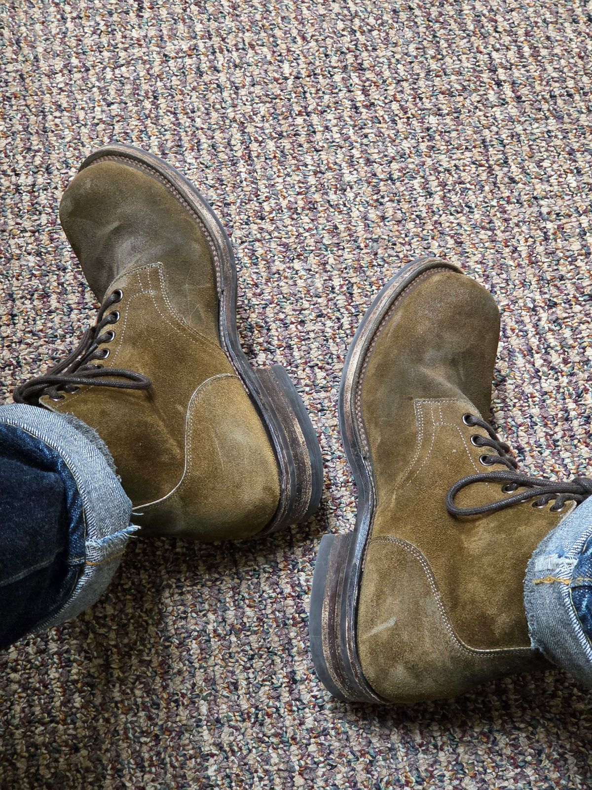 Photo by aDogNamedMerle on March 5, 2026 of the Viberg Service Boot in Horween Mushroom Chamois Roughout.