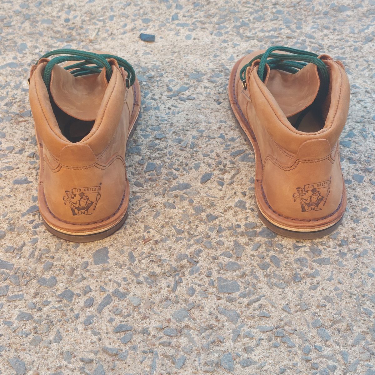 Photo by Willow on October 2, 2023 of the Jim Green African Ranger Barefoot Boot in Fudge Crazy Horse.