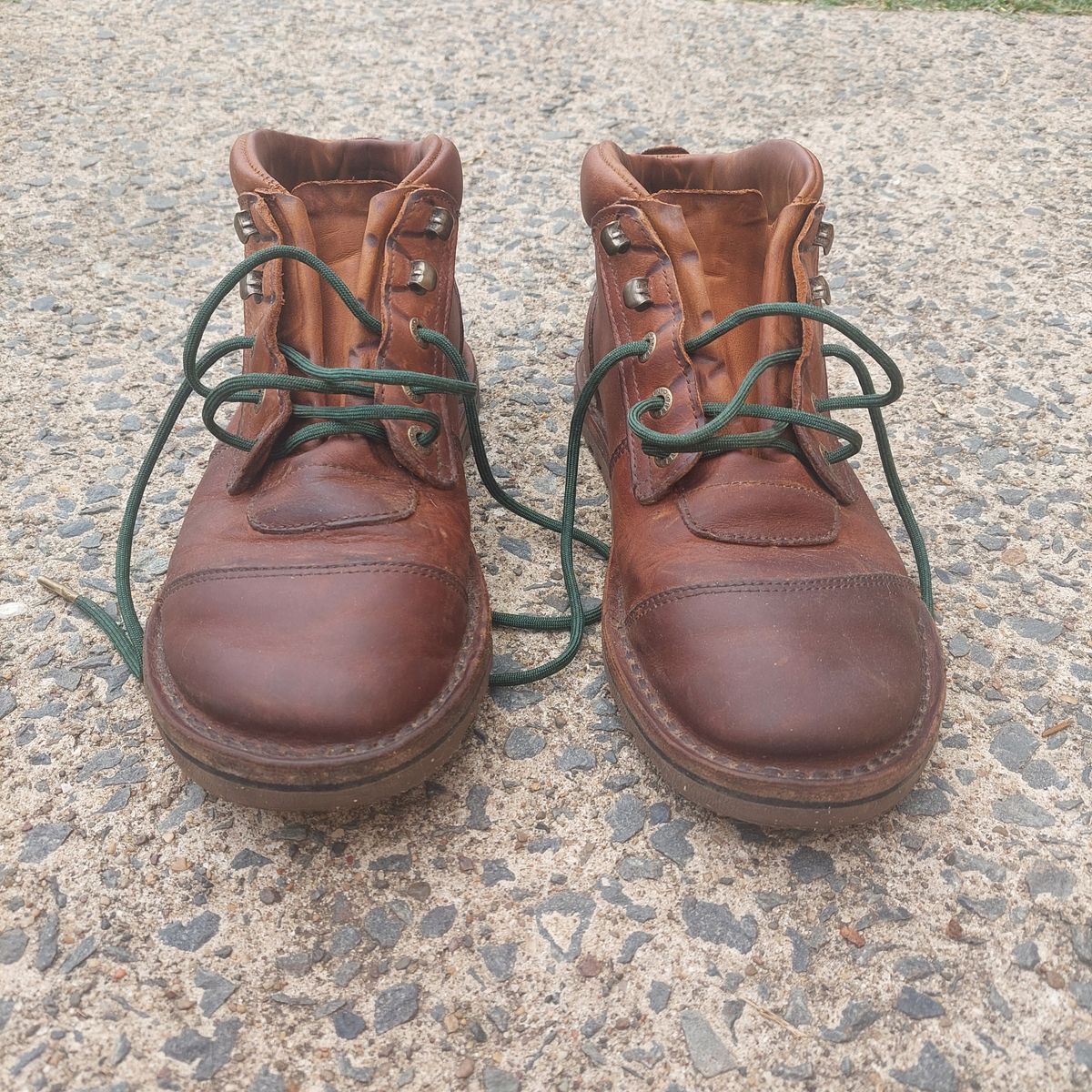 Photo by Willow on November 5, 2023 of the Jim Green African Ranger Barefoot Boot in Fudge Crazy Horse.