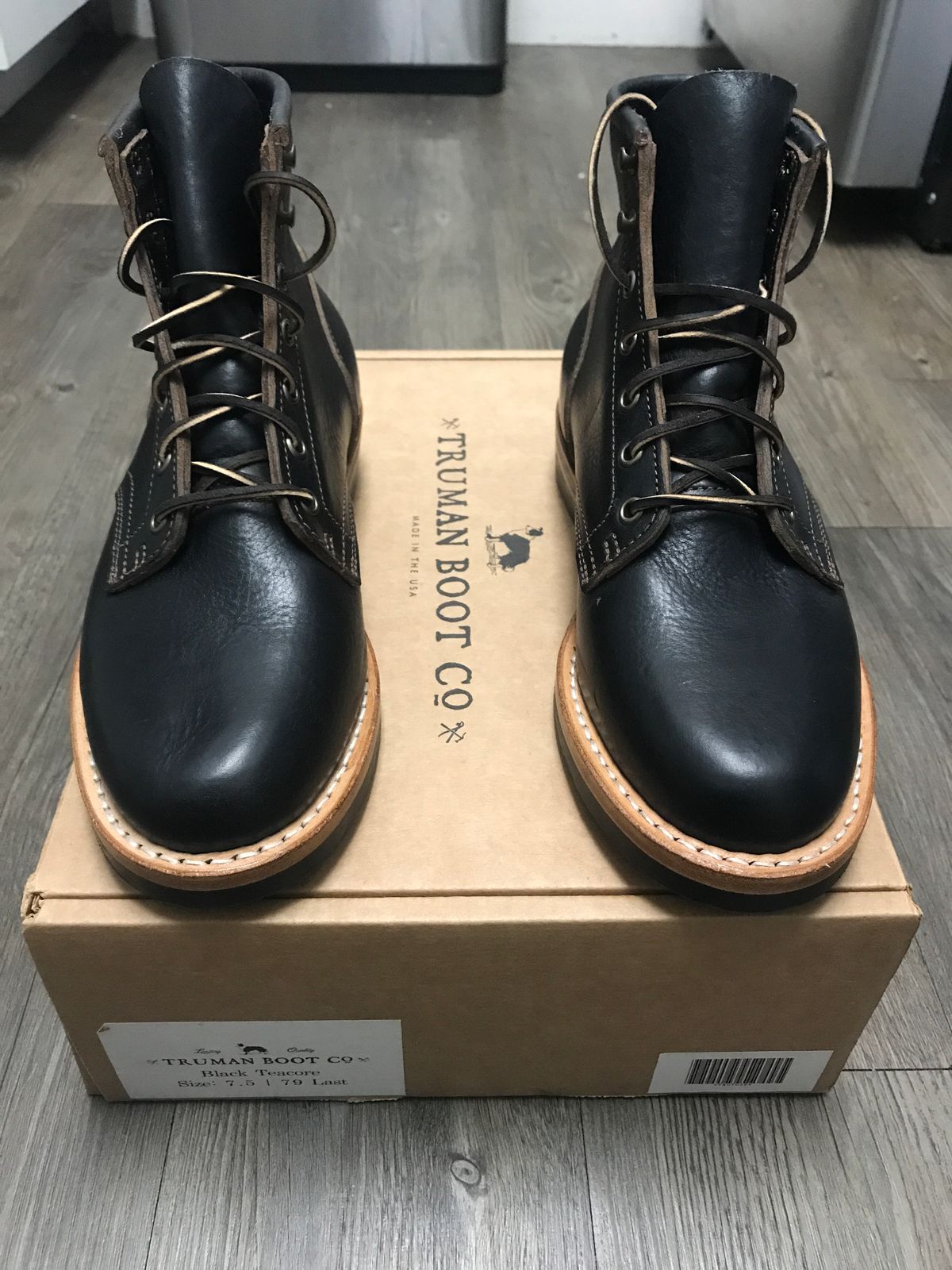 Photo by earvinquero on September 30, 2022 of the Truman Service Boot in Horween Black Teacore Chromexcel.