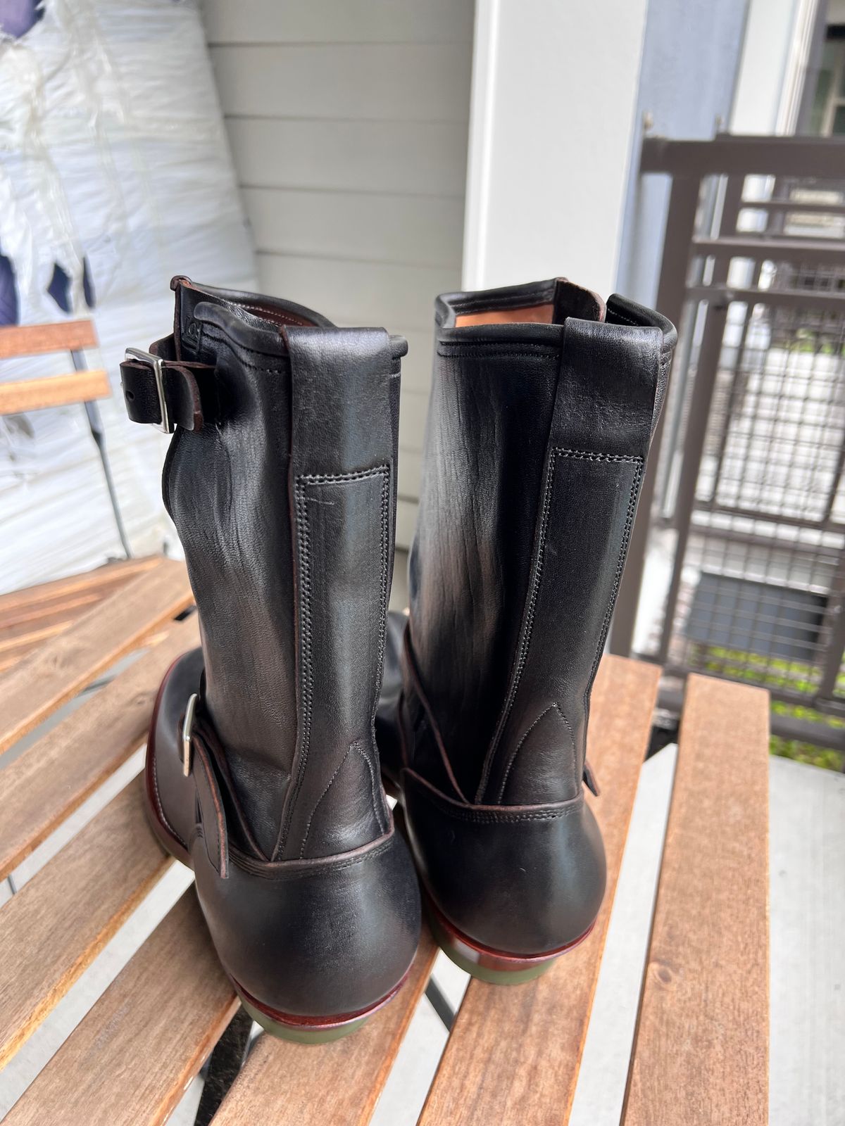 Photo by A_Clockwork_Yifan on October 1, 2025 of the Lost Boys (Formerly King Boots) Engineer Boots in Black Teacore Shinki Shrunken Horsefront.
