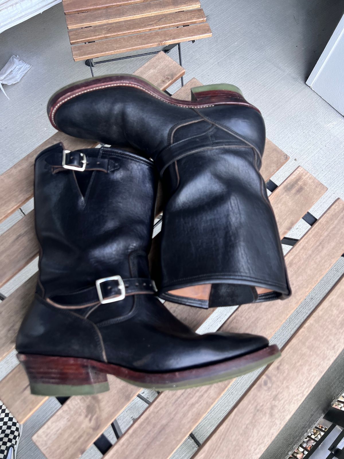 Photo by A_Clockwork_Yifan on November 3, 2025 of the Lost Boys (Formerly King Boots) Engineer Boots in Black Teacore Shinki Shrunken Horsefront.